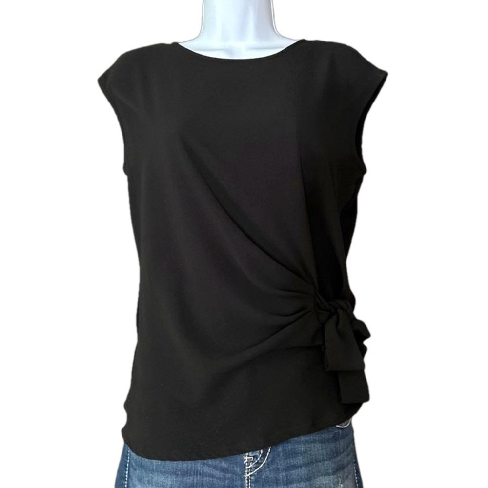 Vince Camuto black sleeveless top with front / side tie, size XS
